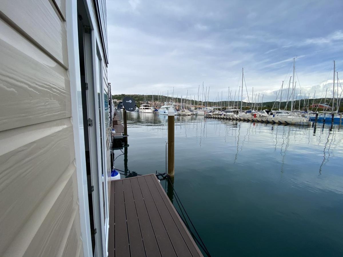 فيلا Floating House Mm, Marina بورتوروز المظهر الخارجي الصورة